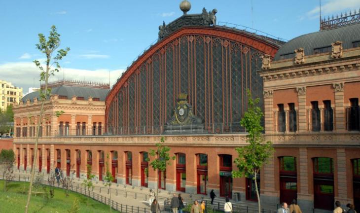 Апартаменты Fridda House Atocha Мадрид Экстерьер фото